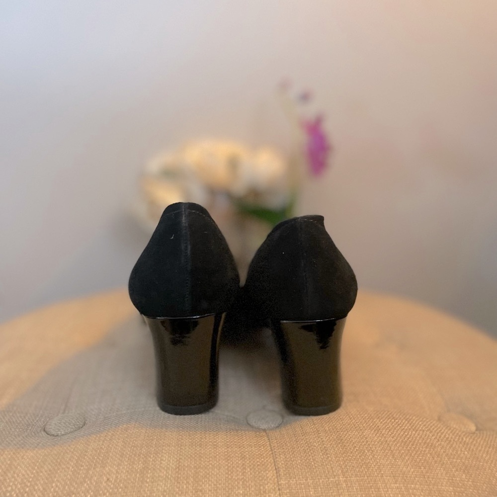 Donald J Pliner Black Suede Shoes - Size 6.5 - Picture 5 of 11